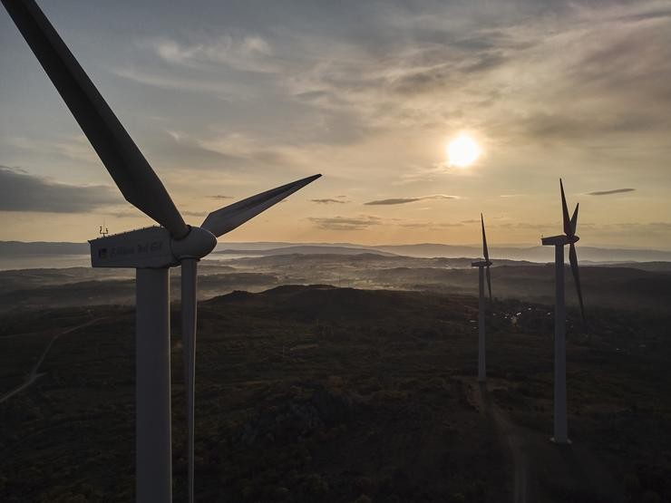 Aeroxeradores no parque eólico de Serra do Larouco, a 31 de maio de 2023, en Esgos 