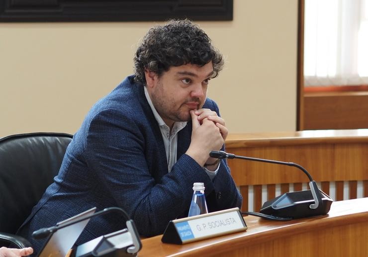 O deputado do PSdeG Julio Torrado no Parlamento de Galicia 