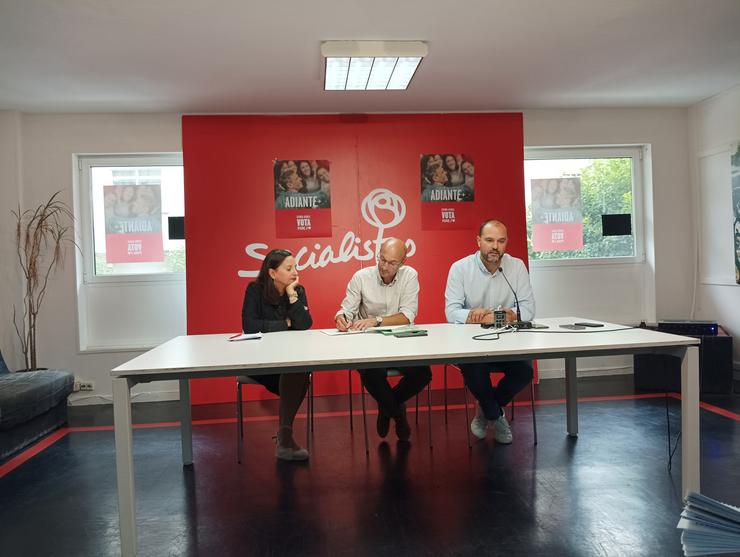 Rolda de prensa do PSOE local de Santiago 