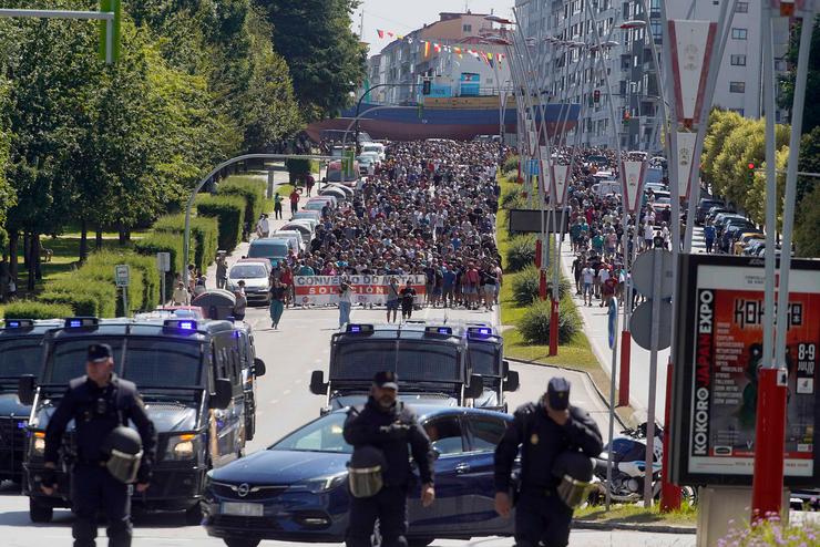 Policía durante unha manifestación da sexta xornada da folga do metal en Vigo / Javier Vázquez - Europa Press 