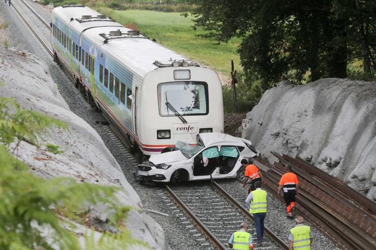 VVista do choque do tren a un coche nun paso a nivel en Lugo /  Carlos Castro - Europa Press