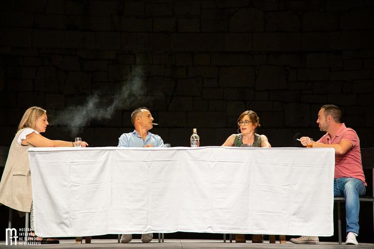 Pase da obra de teatro afeccionado 'Veciños'. Función de 'PreMIT' con Teatro do Vilar. Foto: MIT.