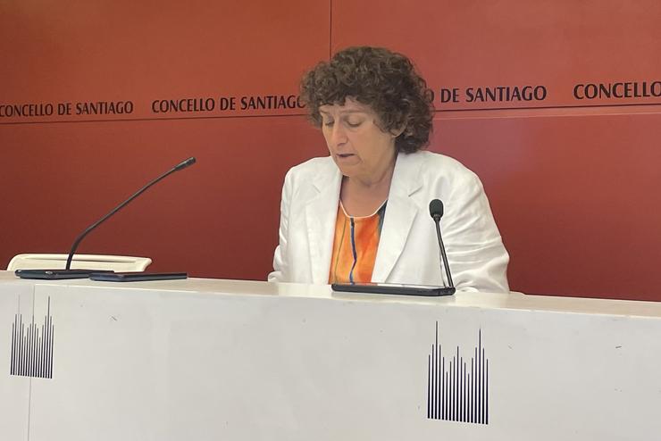 A alcaldesa de Santiago, Goretti Sanmartín, en rolda de prensa/EP