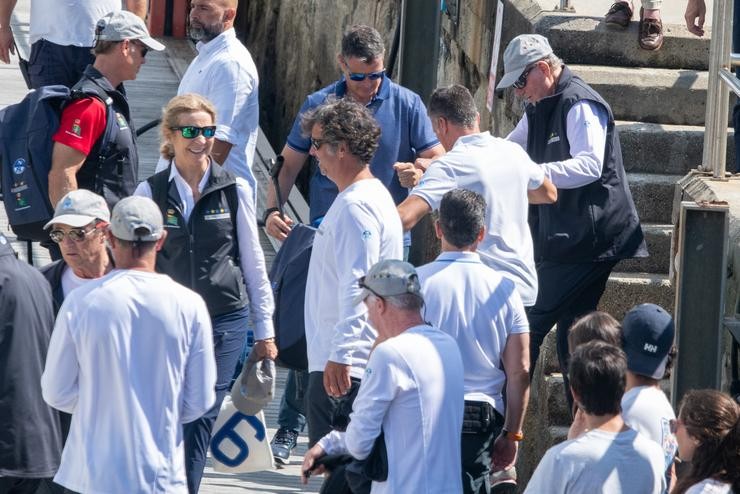 O Rei Don Juan Carlos I e a Infanta Elena no porto de Sanxenxo antes de embarcar "O Bribón" a 29 de xullo de 2023, en Sanxenxo, Pontevedra, Galicia (España).. José Oliva - Europa Press / Europa Press