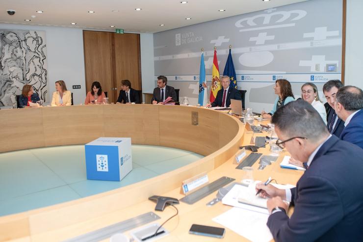 Ou titular do Executivo galego, Alfonso Rueda, preside a reunión do Consello da Xunta. Na salga do Consello.. MONICA ARCAY CARRO / XUNTA / Europa Press