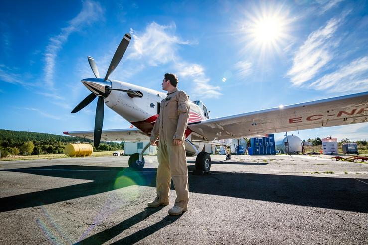 Carlos Luna, piloto de extinción de incendios / MANUEL DOMINGUEZ