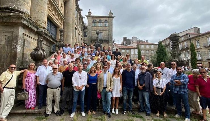 Gonzalo Caballero, reunido con militantes socialistas.. DIFUNDIDA POLO EQUIPO DO EXLÍDER DO PSDEG / Europa Press