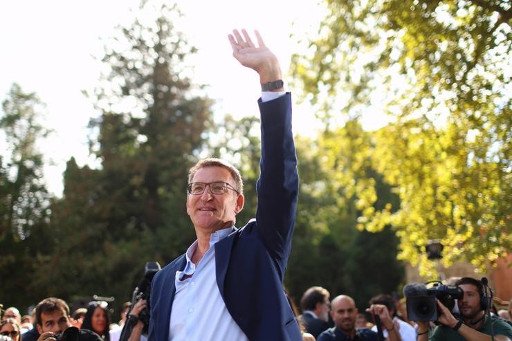 O presidente do Partido Popular, Alberto Núñez Feijóo, durante a inauguración do curso político no Castelo de Soutomaior, a 27 de agosto de 2023, en Pontevedra, A Coruña, Galicia (España). O PP volve celebrar este acto no lugar onde tradic. Agostime - Europa Press