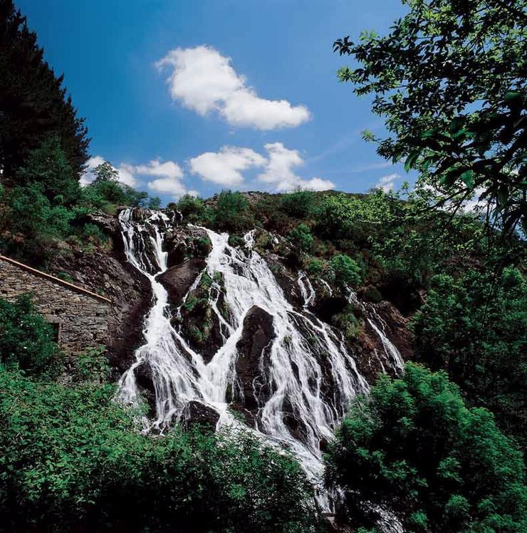 Fervenza na Serra do Careón / Turismo de Galicia