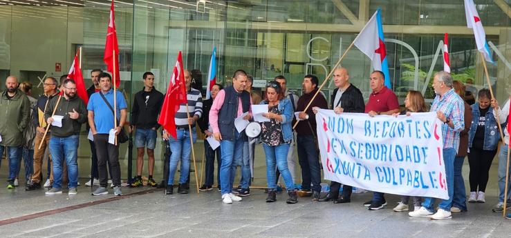 Manifestación na entrada dos xulgados / CIG