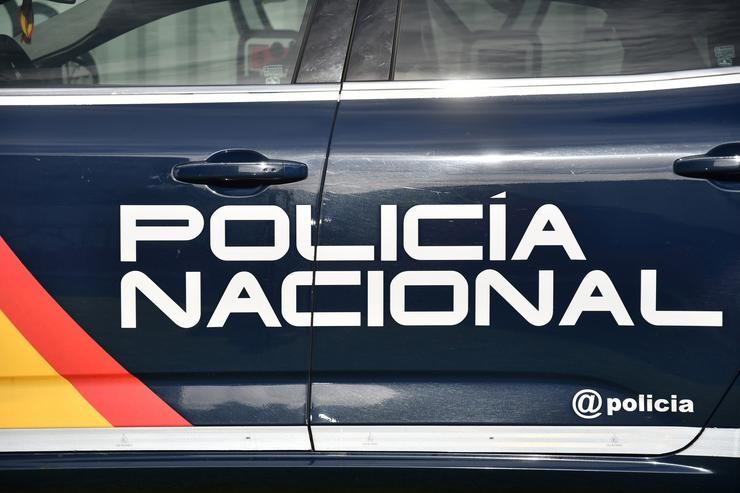 Coche da Policía Nacional.. POLICÍA NACIONAL