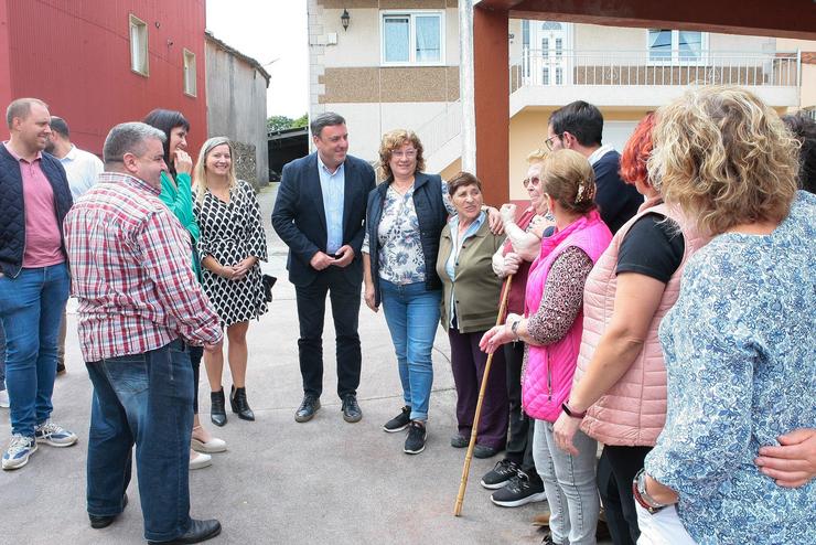 O presidente da Deputación da Coruña, Valentín González Formoso, visita Santa Comba / DEPUTACIÓN DA CORUÑA