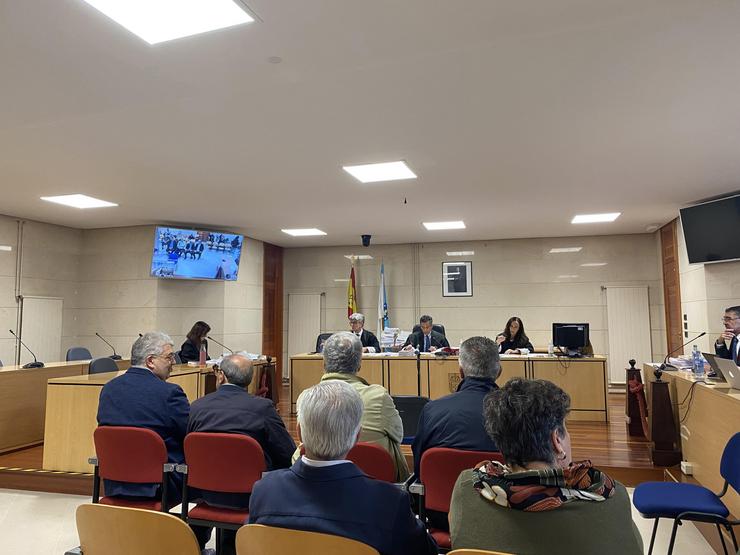 Xuízo en Santiago contra exdirectivos da Asociación de Hostalaría acusados de falsificar facturas para obter subvencións / Arquivo
