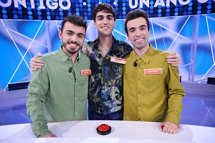 Arquivo - Raúl, Borjamina E Bruno, Os Mozos De Arousa. LUÍS MIGUEL GONZALEZ - Arquivo / Europa Press