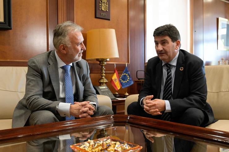 O ministro de Política Territorial e Memoria Democrática, Ángel Víctor Torres, reúnese co delegado do Goberno en Galicia, Pedro Blanco 