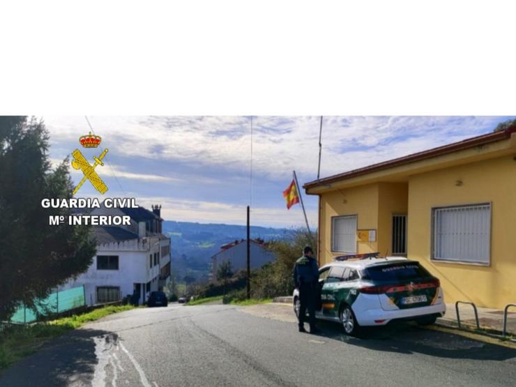 Posto da Garda Civil en Vila de Cruces (Pontevedra).. GARDA CIVIL 