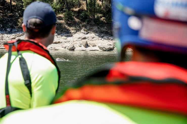 Un socorristo técnico do SUMMA 112, durante un simulacro do SUMMA112 na praia Virxe da Nova do Pantano de San Juan/ A Real Federación Española de Salvamento e So. Carlos Luján - Europa Press - Arquivo