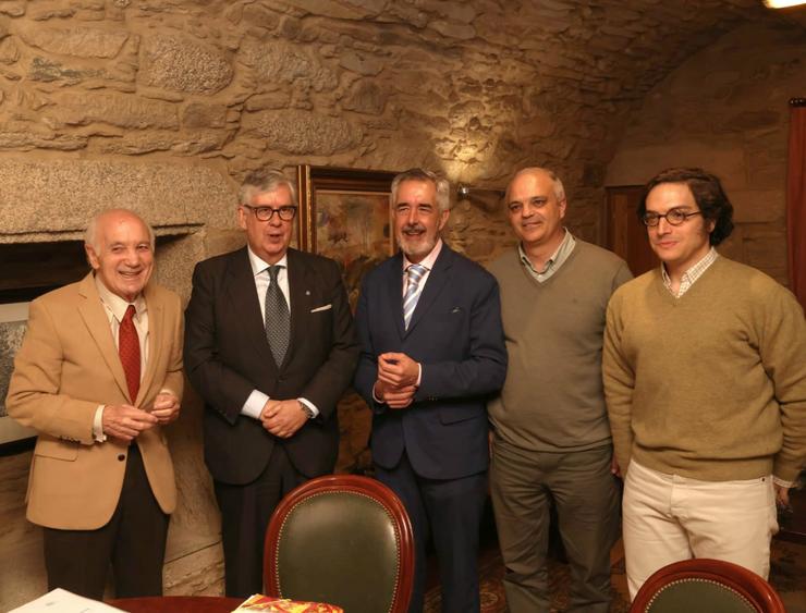 Reunión do candidato de Vox á Xunta con representantes da patronal / CEG