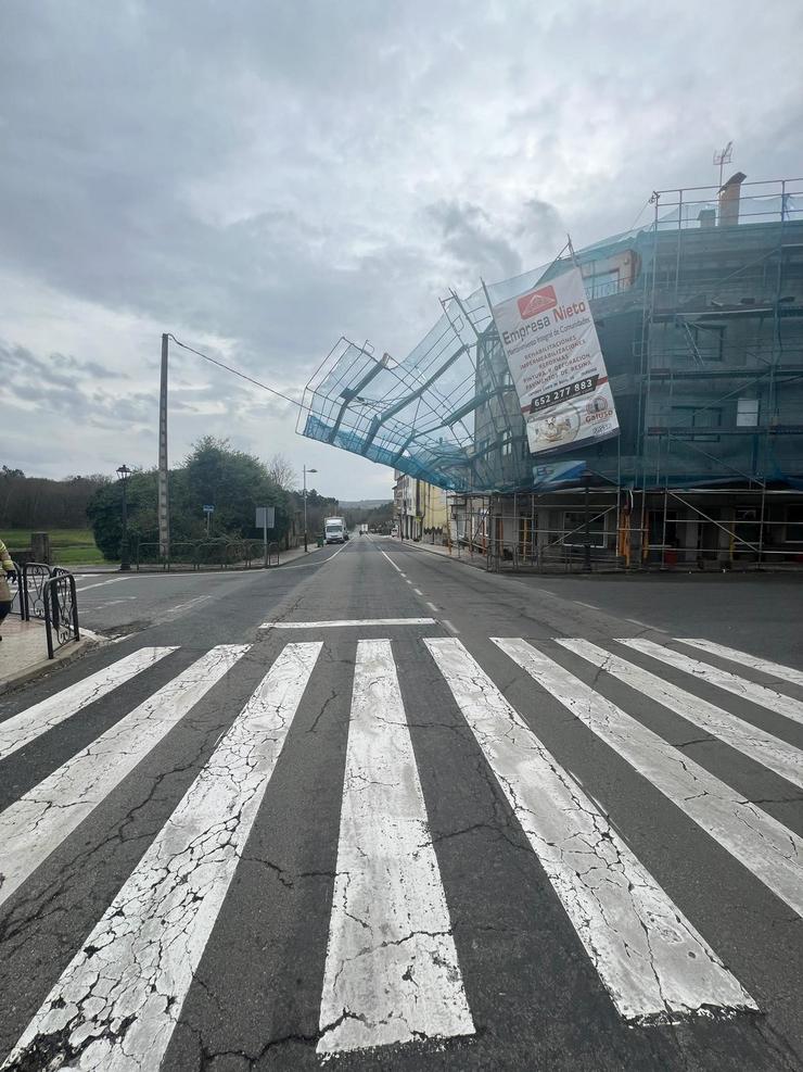 Estada desprendida en Carballedo (Lugo). GARDA CIVIL DE LUGO / Europa Press