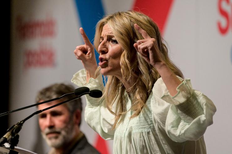 A vicepresidenta do Goberno e líder de Sumar, Yolanda Díaz, intervén durante un acto de campaña de Sumar, no Palacio dá Ópera da Coruña /  M. Dylan - Europa Press 