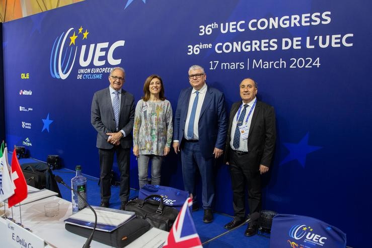 Ángeles Vázquez, participa no 36º Congreso da Unión Europea de Ciclismo. XUNTA 