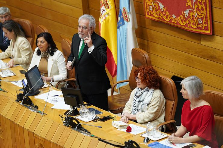 O presidente do Parlamento galego, Miguel Santalices, intervén tras a Constitución da Cámara 