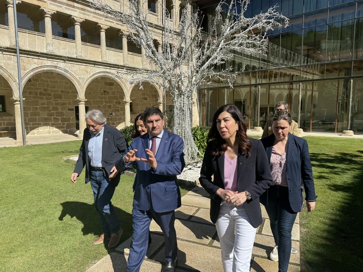 A secretaria de Estado de Turismo, Rosana Trasfogueiro, e o delegado do Goberno en Galicia, Pedro Branco, visitan a Ribeira Sacra.. DELEGACIÓN DO GOBERNO 