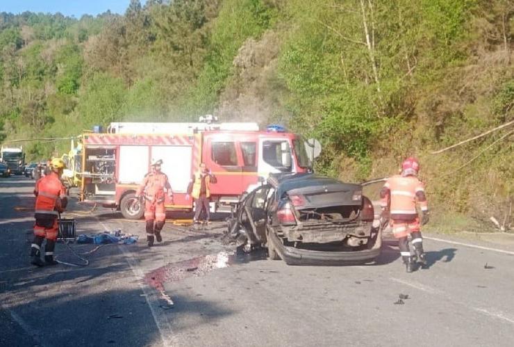 Accidente de tráfico cun falecido en Pantón / GARDA CIVIL