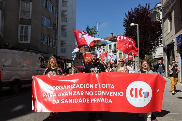 Mobilización de persoal da sanidade privada en Santiago de Compostela. CIG 