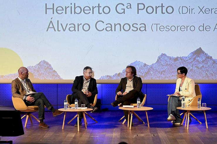 Arquivo - O director do Instituto Galego dá Vivenda e Solo, Heriberto García, participa no V Congreso Inmobiliario de Galicia. MONCHO FONTES - Arquivo 