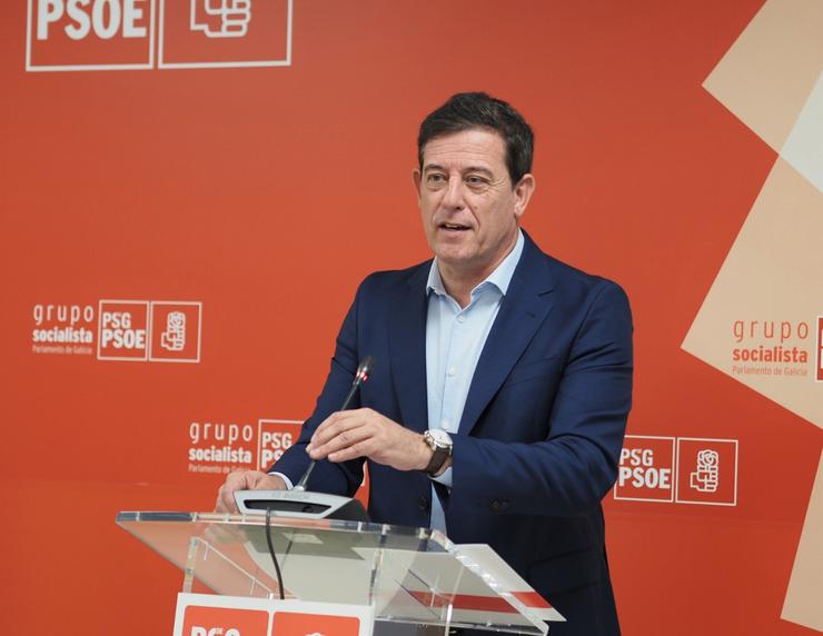 O secretario xeral electo do PSdeG, José Ramón Gómez Besteiro, en rolda de prensa / PSDEG