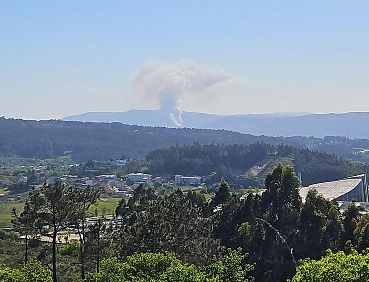 Incendio en Rois 