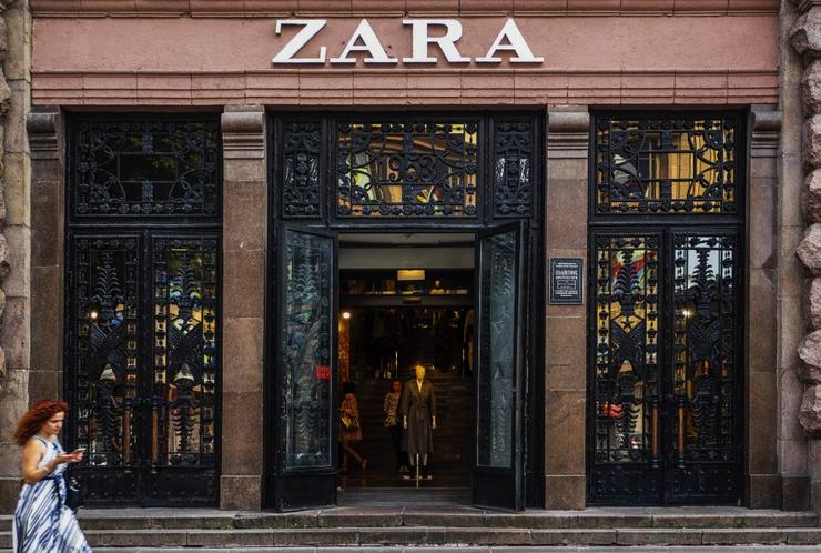 Tenda de Zara, do grupo Inditex, en Kiev 