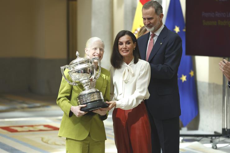 Susana Rodríguez recibe o Premio Raíña Letizia á mellor deportista española do ano durante a entrega dos Premios Nacionais do Deporte 2022 no Palacio Real O Pardo, a 04 de abril de 2024, en Madrid 