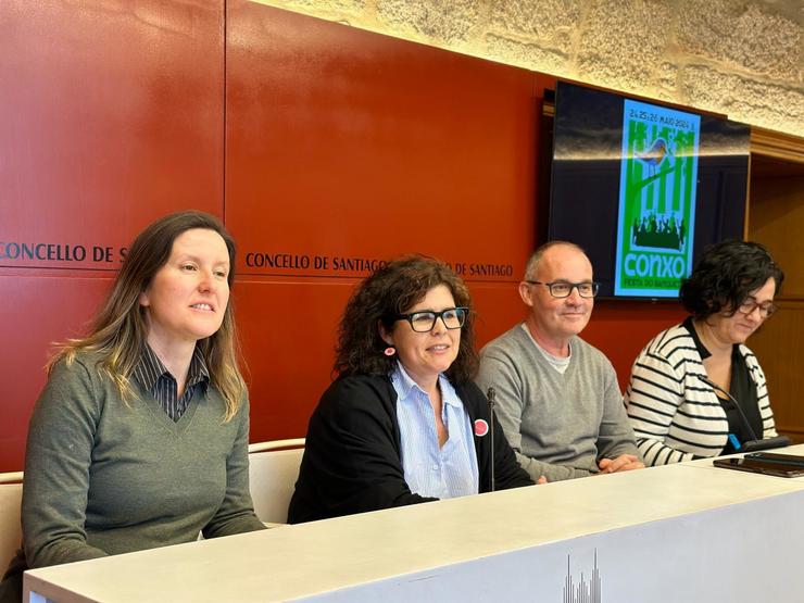 Os edís Pilar Lueiro e Xan Duro presentan as primeiras actividades da Festa do Banquete de Conxo.. CONCELLO DE SANTIAGO / Europa Press
