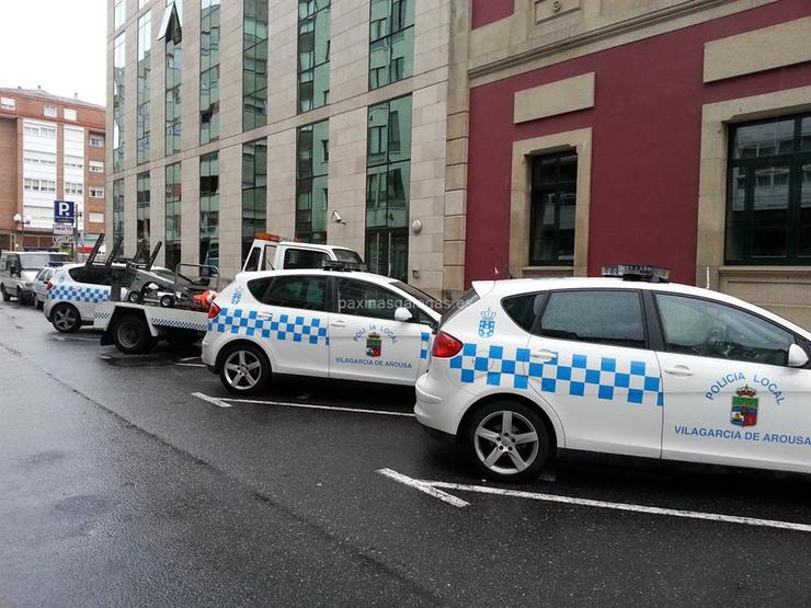 Policía Local en Vilagarcía /Páxinas Galegas