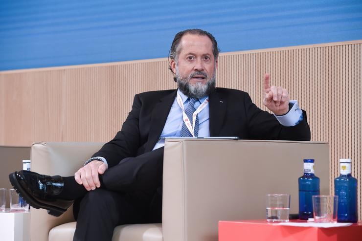 Arquivo - O presidente de Abanca, Juan Carlos Escotet, durante a segunda xornada do 18º encontro do sector bancario, a 17 de maio de 2023, en Madrid (España). Durante o debate, fálase sobre o sector bancario, que apoiou a iniciativa do Gobi. Gustavo Valente - Europa Press - Arquivo 