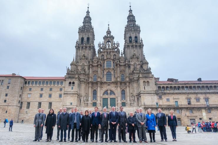 O presidente da Xunta, Alfosno Rueda, recibe aos embaixadores da UE en España. Praza do Obradoiro. Santiago de Compostela.. XUNTA / Europa Press