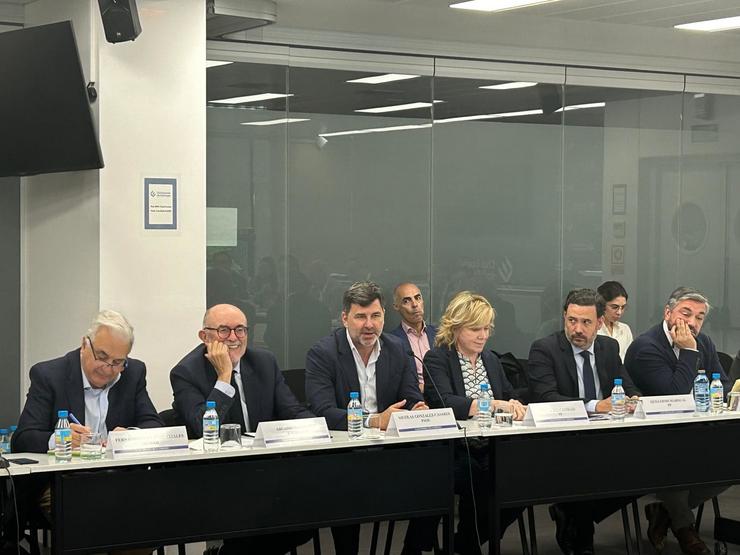 O eurodeputado galego e candidato socialista, Nicolás González Casares, no debate do Club Español da Enerxía. PSDEG / Europa Press