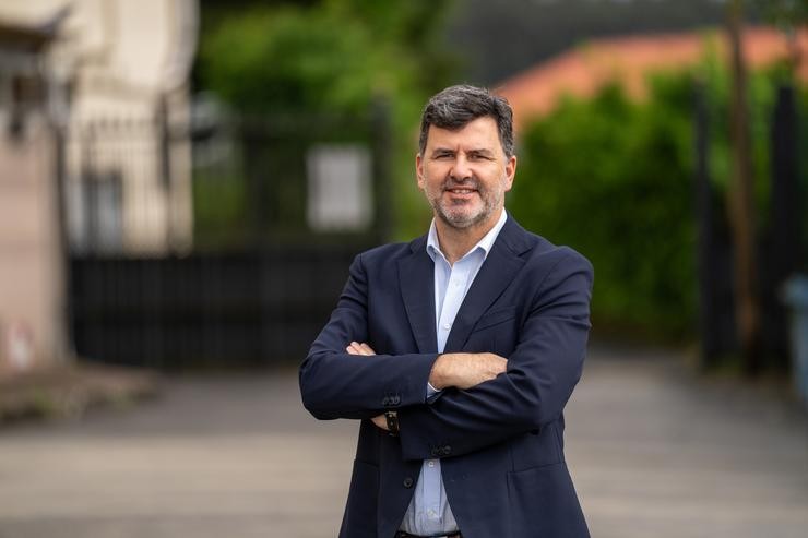 O europarlamentario e candidato socialista Nicolás González Casares nunha entrevista con Europa Press Galicia / ÁLVARO BALLESTEROS