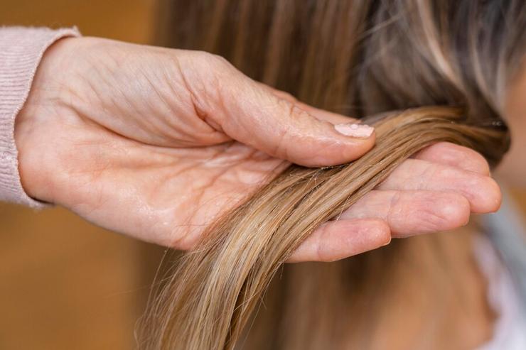 Tratamentos de crioterapia para o coidado do cabelo / remitida