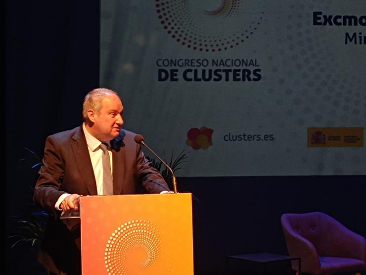 O ministro de Industria e Turismo, Jordi Hereu, durante a súa intervención no Congreso Nacional de Clústeres, a luns 1 de xullo en Viladecans (Barcelona) / Europa Press