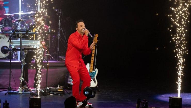 Luis Fonsi nun dos seus últimos concertos / Instagram