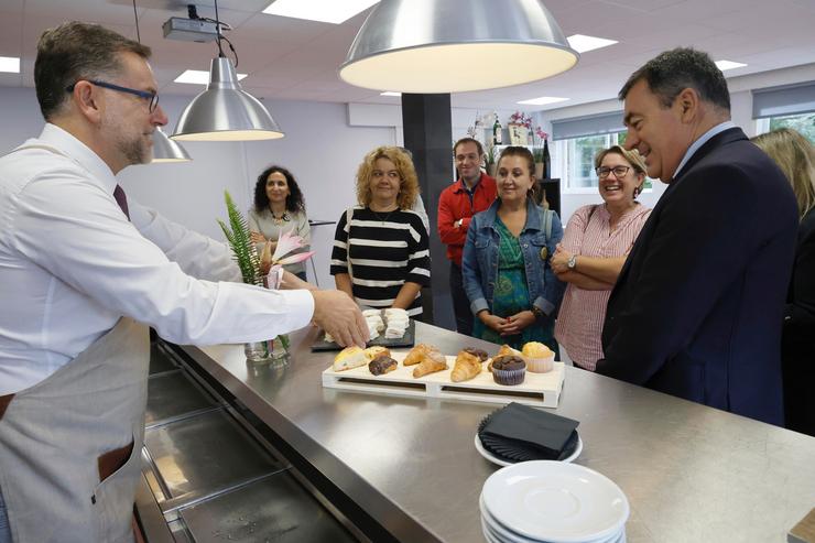 O conselleiro de Educación, Román Rodríguez, visita o Centro Integrado de FP CIFP Fraga do Eume. XUNTA DE GALICIA / Europa Press