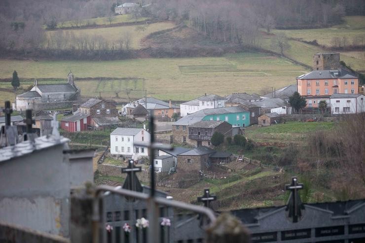 Vista xeral da aldea da Pobra de Burón, a 16 de febreiro de 2022 