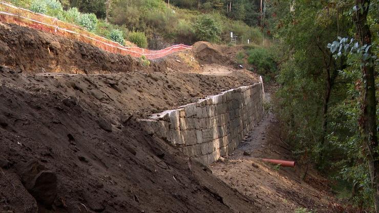 Veciños de Conxo e ecoloxistas alertan da "destrución" do Bosque do Banquete de Conxo coas obras do eixo de mobilidade impulsado pola Xunta de Galicia / Europa Press