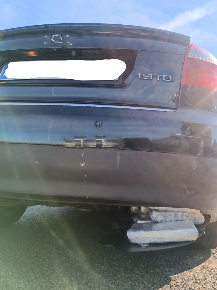 Vehículo que transportaba a droga / GARDA CIVIL DE LUGO