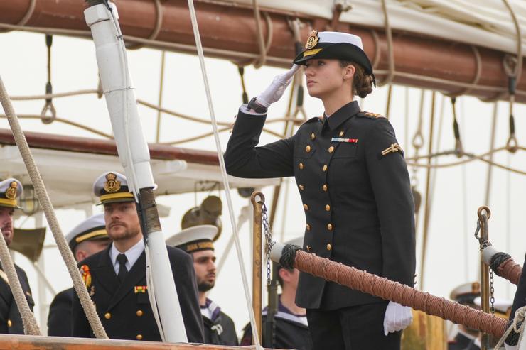 A Princesa de Asturias, Leonor de Borbón, embarca no buque escola Juan Sebastián Elcano / Francisco J. Olmo - Arquivo