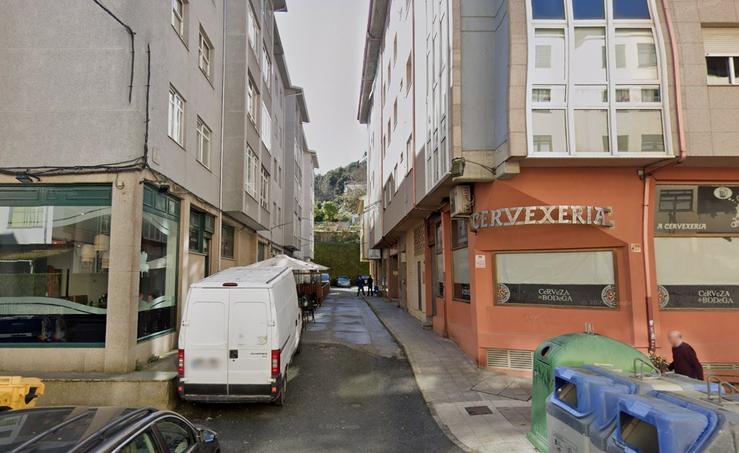 Arquivo - Rúa Monfero, en Pontedeume, onde tivo lugar o incendio / Google Street View