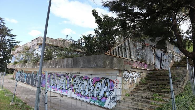 O BNG de Vigo denuncia o "abandono" do Castro e pregunta pola recuperación da cafetaría anunciada hai un ano / BNG
